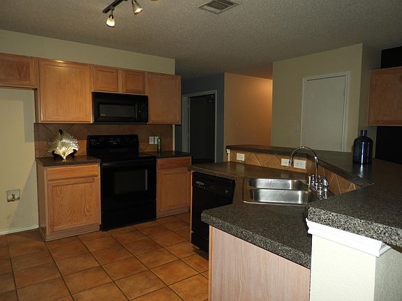 5th image of 9517 George Bush Dr