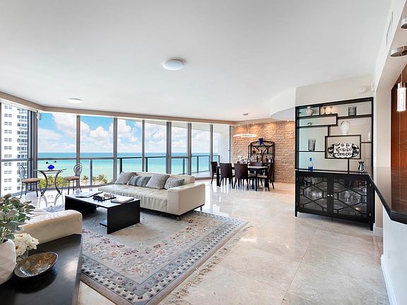 4th image of 3101 S Ocean Drive #905