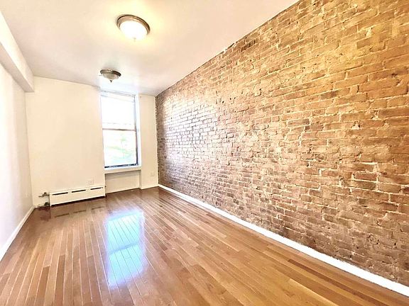 4th image of 370 W 46th St APT 2A