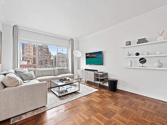 2nd image of 2 5th Ave APT 12C