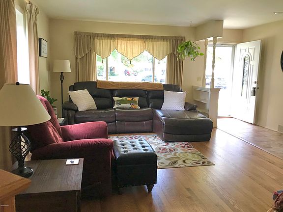 5th image of 1408 Regina Ave