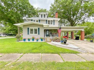 209 S Maple St, Versailles, MO 65084
