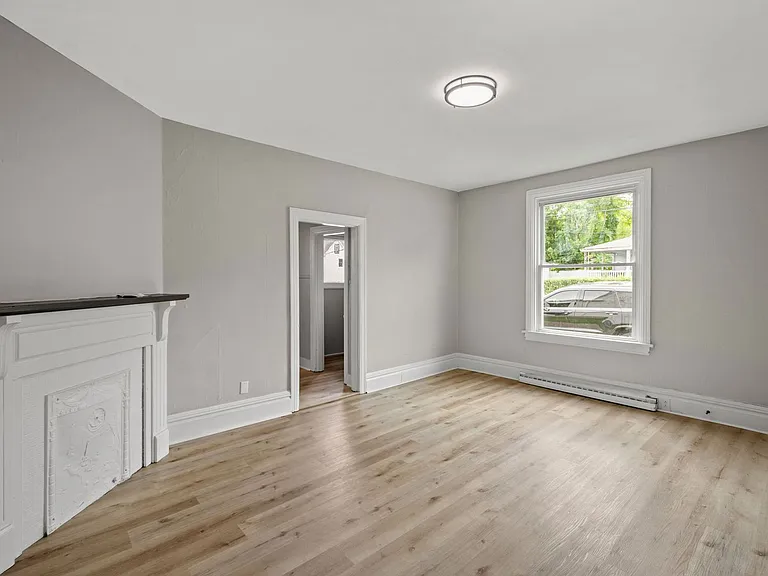 1319 Hays St — Photo 3