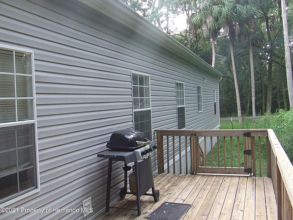 5th image of 5325 Emerson Rd