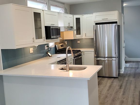 4th image of 9345 S Luella Ave