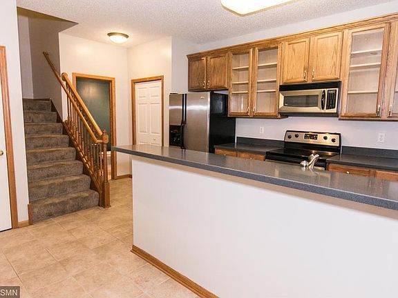 5th image of 3001 Chamberlain St N #8