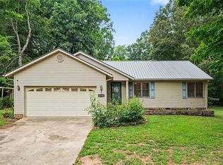 1848 Woodglo Dr, Asheboro, NC 27205