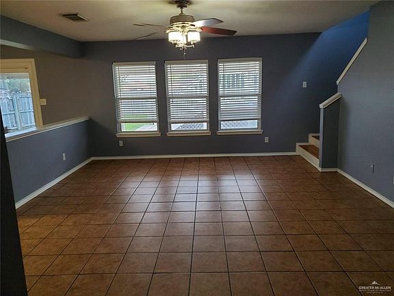 2nd image of 907 Briarwood Dr