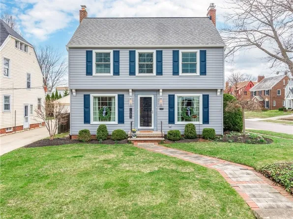 1083 Elmwood Rd, Rocky River, OH 44116