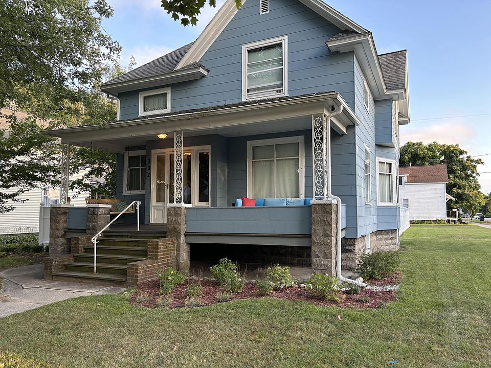 1st image of 302 E Filer St