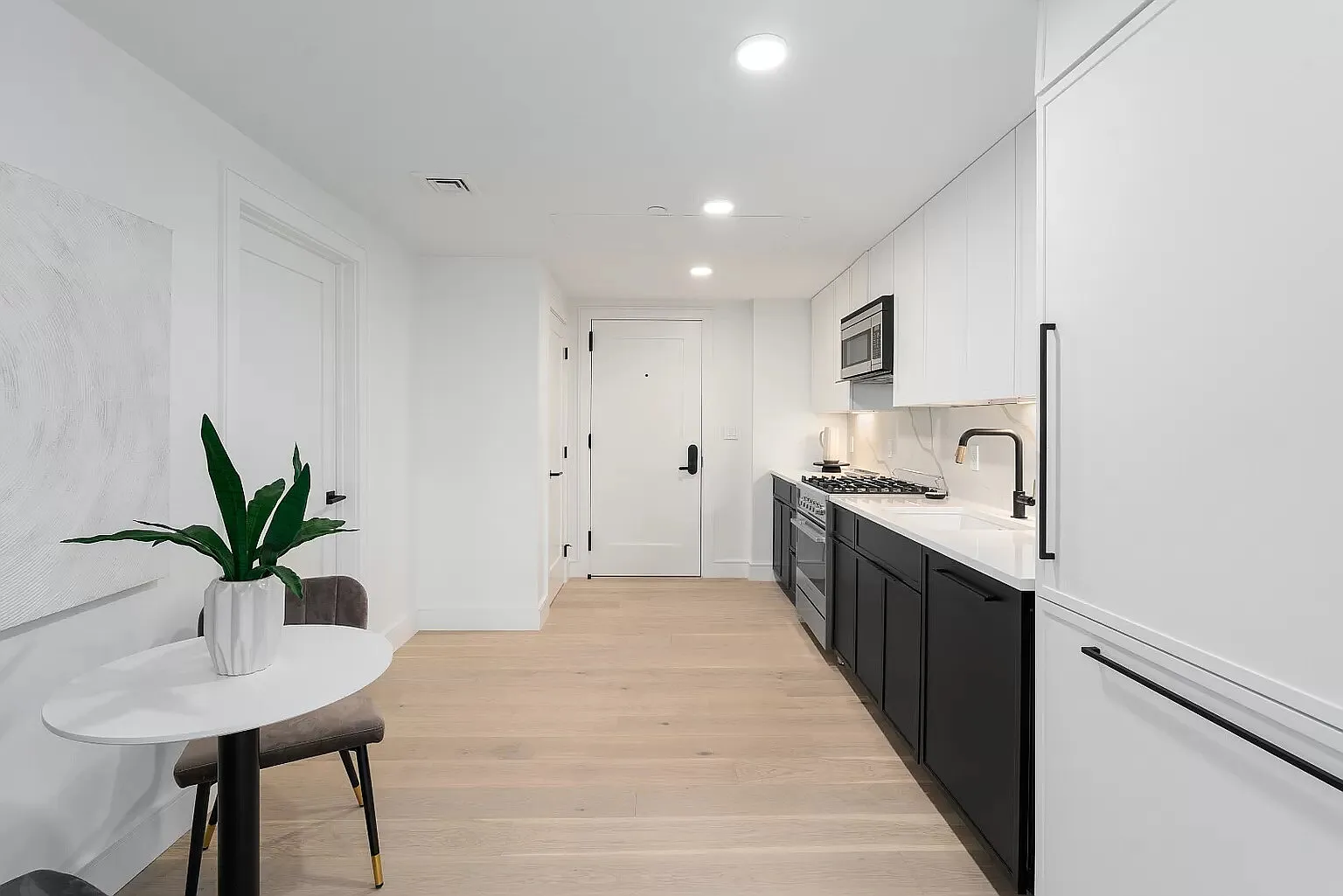 Studio, 1.0 bath, 480 sqft, $2,750 — Photo 2