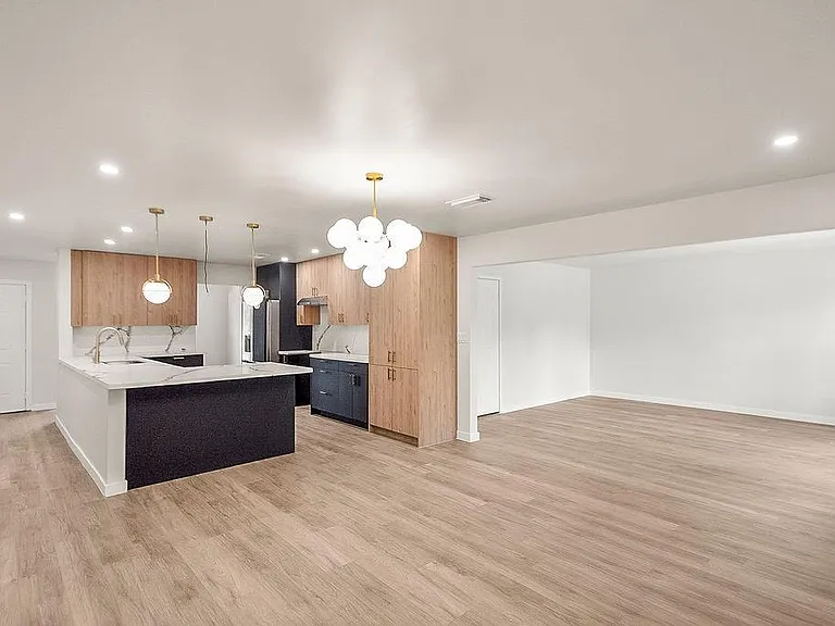 5514 Chantilly Ln — Photo 7