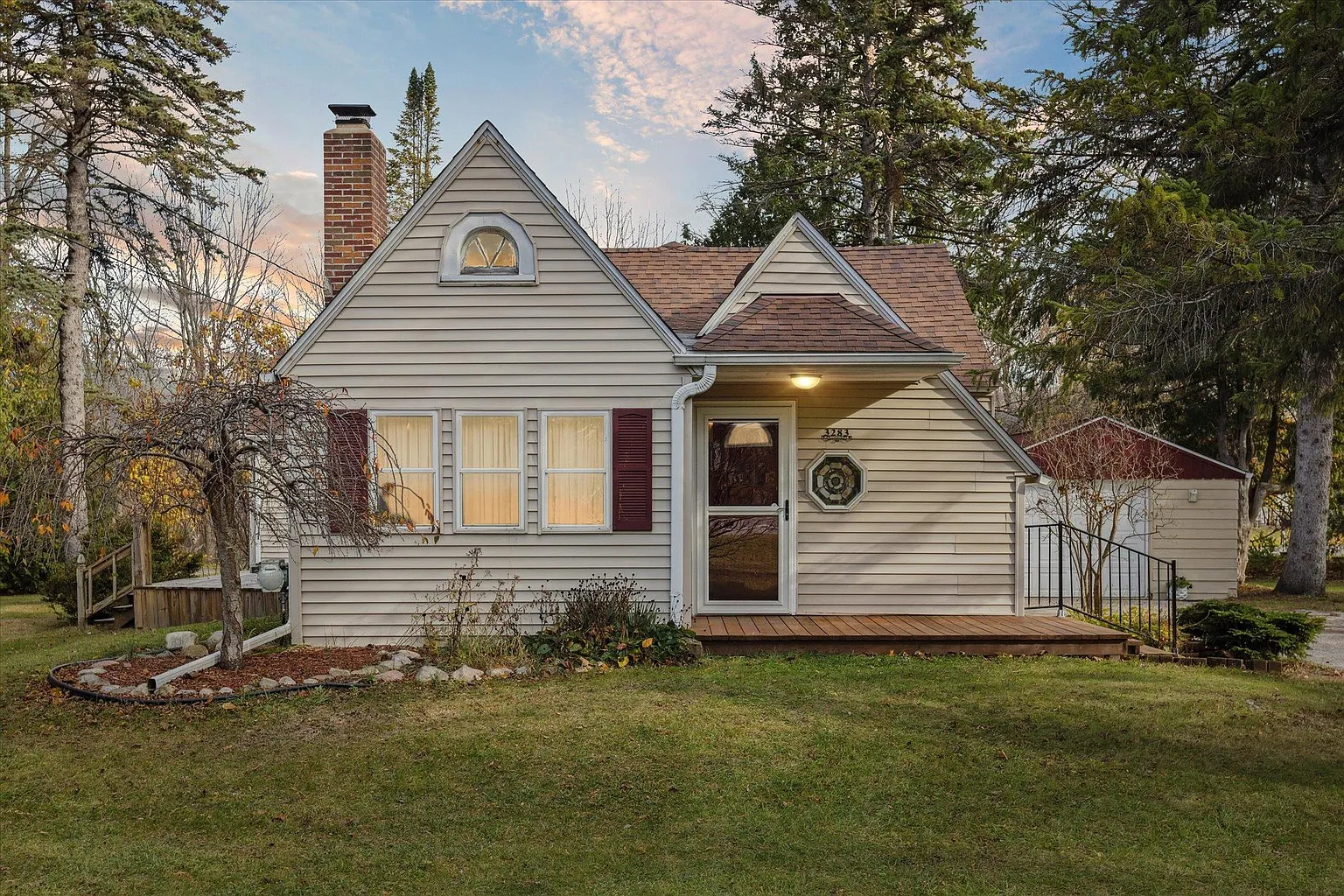 3283 S Huron Rd photo 1
