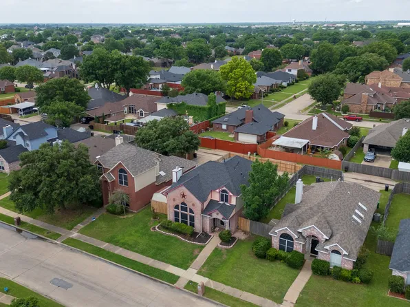 1517 Cool Springs Dr, Mesquite, TX 75181