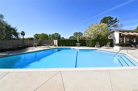 32 Seaview Dr N — Photo 14