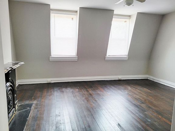 4th image of 2215-2217-2219 Ohio Ave #2217-03