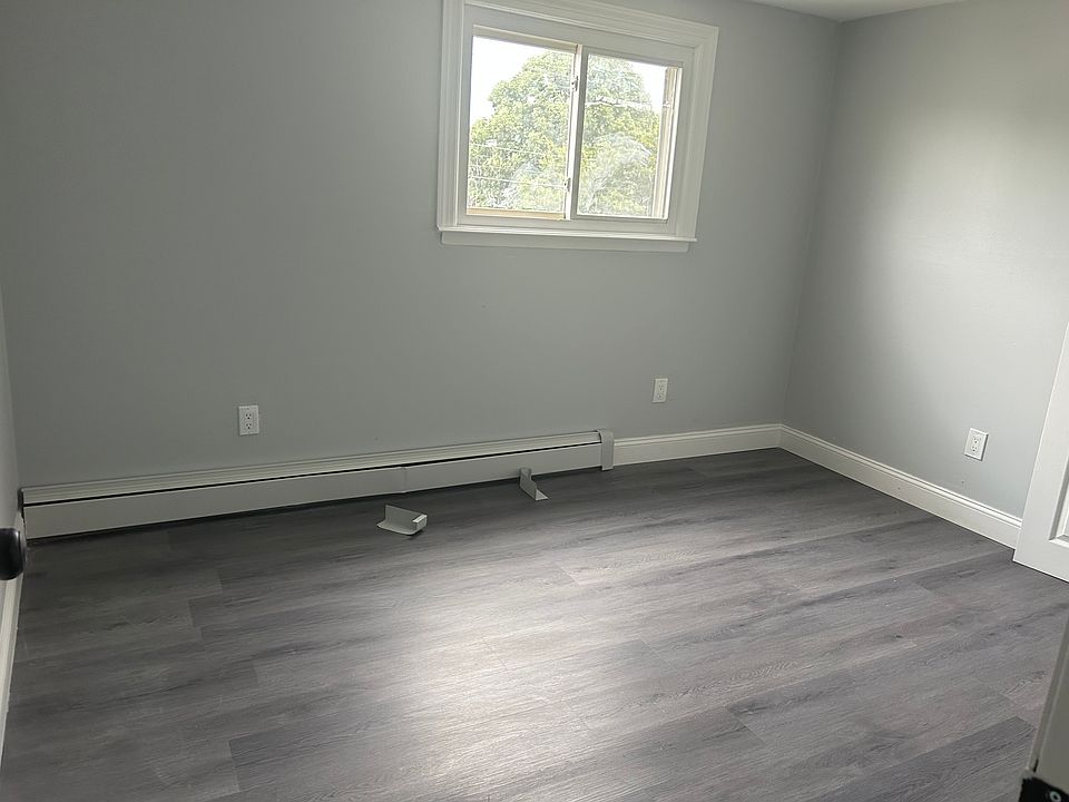 2nd image of 180 N 7th St