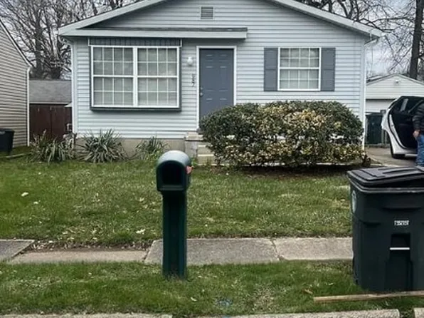 987 Jean Ave, Akron, OH 44310