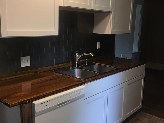 4th image of 818 Harrison Ave
