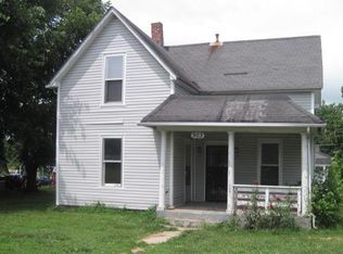 903 Lynn St, Mount Vernon, MO 65712