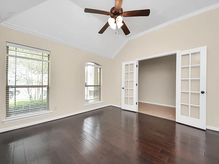 2527 Horned Owl Dr — Photo 34