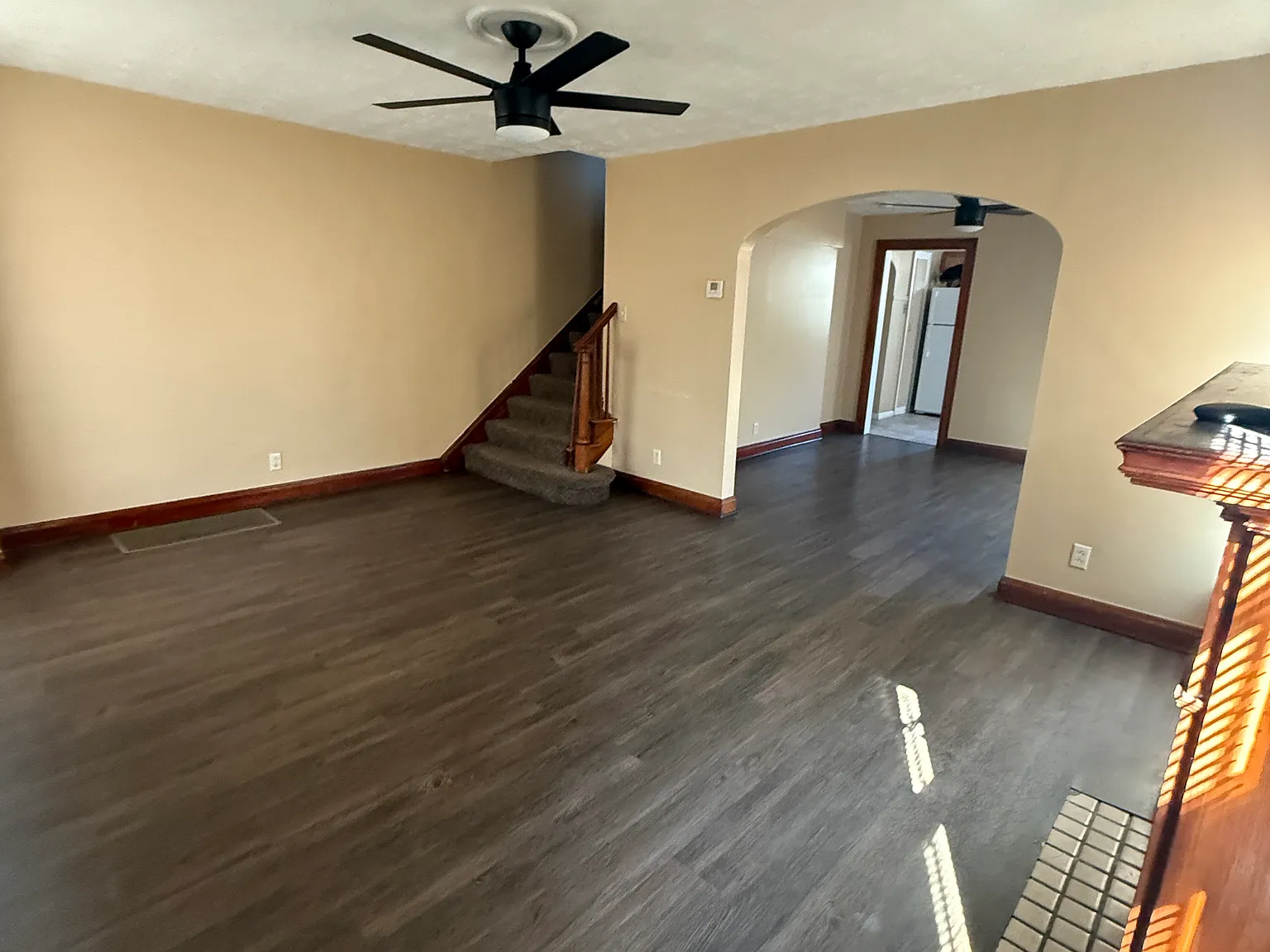 3 bed, 3143 sqft, $1,500 — Photo 2