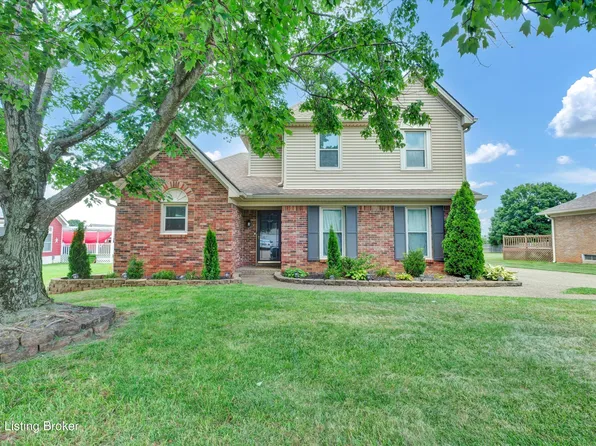 3402 Westwood Farms Dr, Louisville, KY 40220