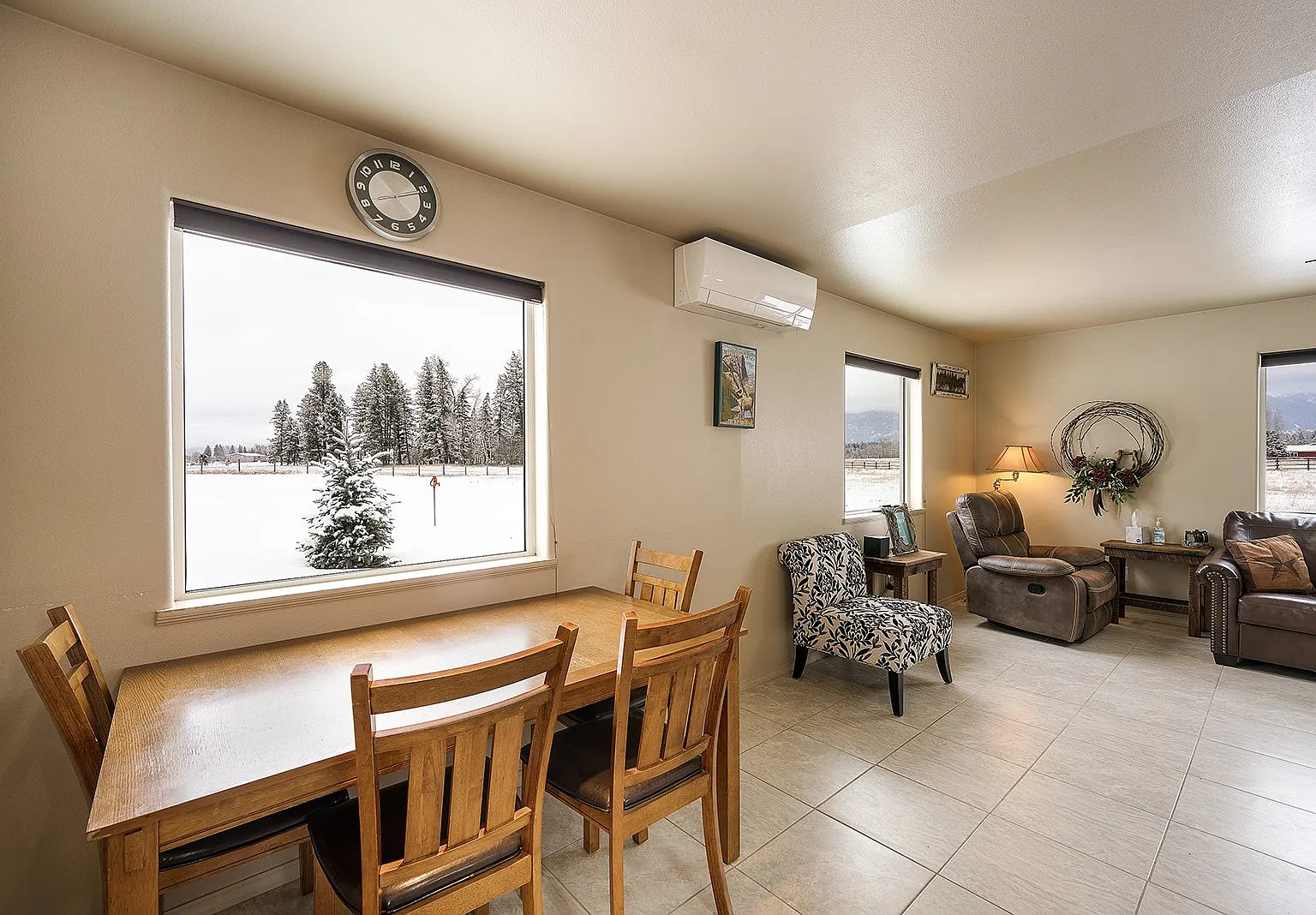 2 bed, 1.0 bath, $1,865 — Photo 3