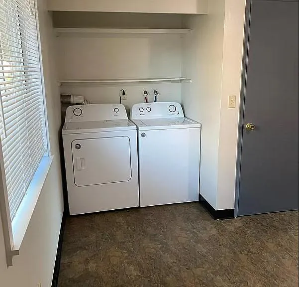 703 Woodford Ave N #2A — Photo 8