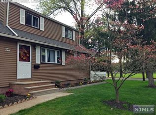 2 McDaniels St, Westwood, NJ 07675