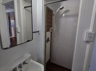 1924 S Beretania St #1, Honolulu, HI 96826