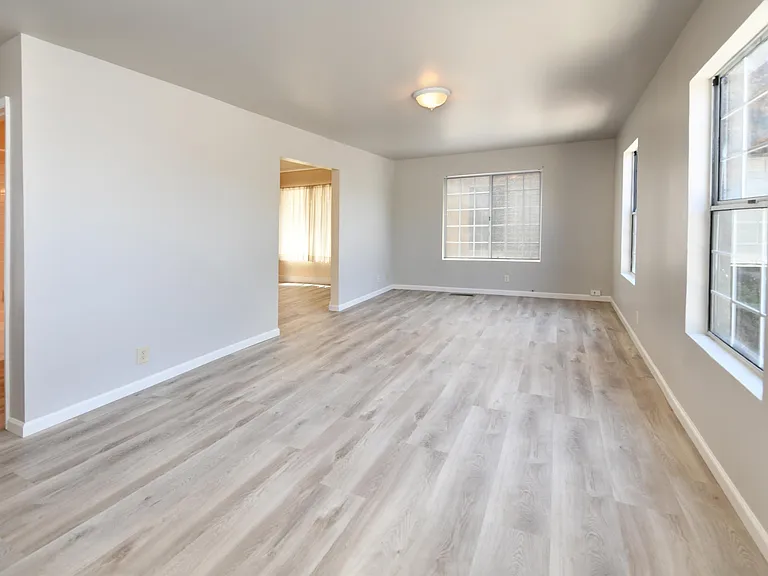 2716 Adeline St — Photo 9