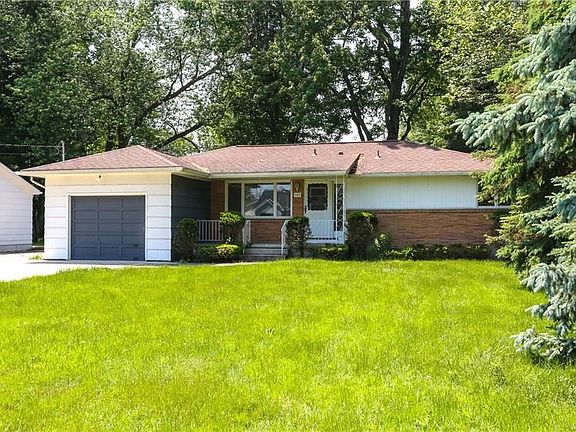 2nd image of 494 Campbell Blvd