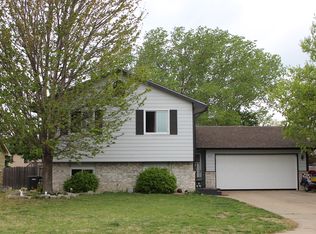 2213 S Fieldcrest St, Wichita, KS 67209