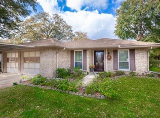 6418 King Post Dr, Houston, TX 77088