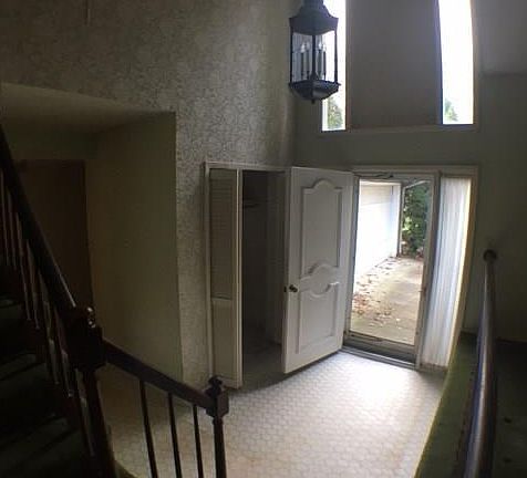 3rd image of 887 Northboro Dr