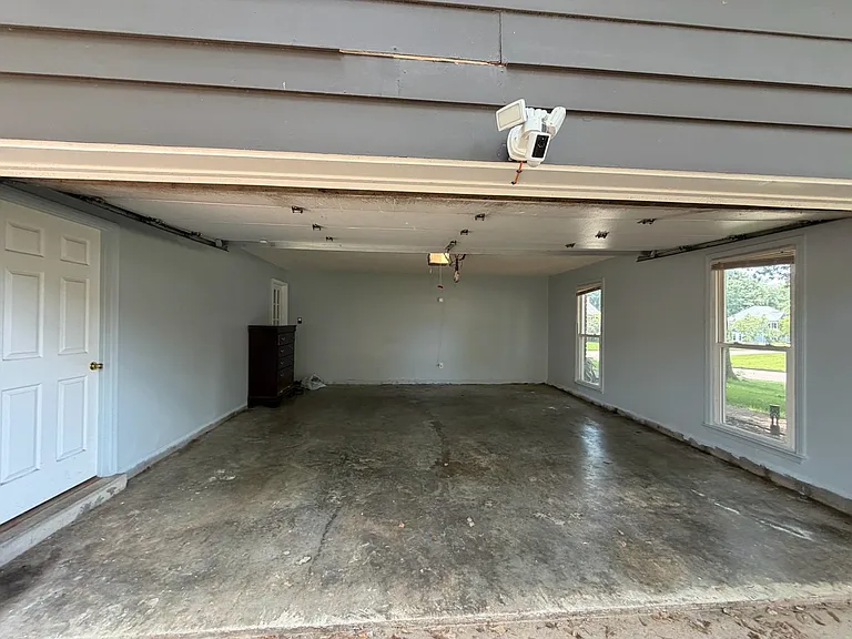 2910 Foster Dale Cv — Photo 31