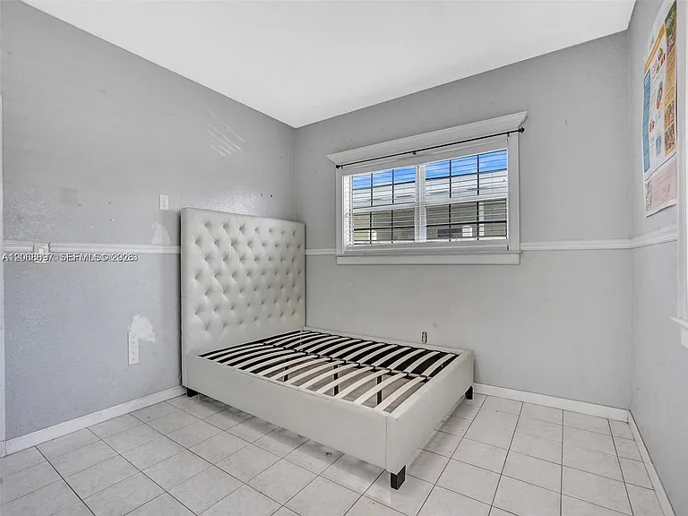 1161 NE 202nd St — Photo 32
