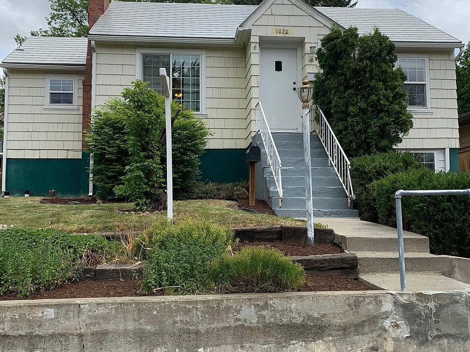 1st image of 1020 NE Duncan Ln