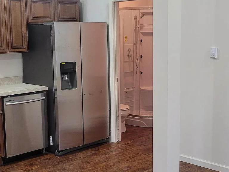 820 Huron Ave #101 — Photo 6