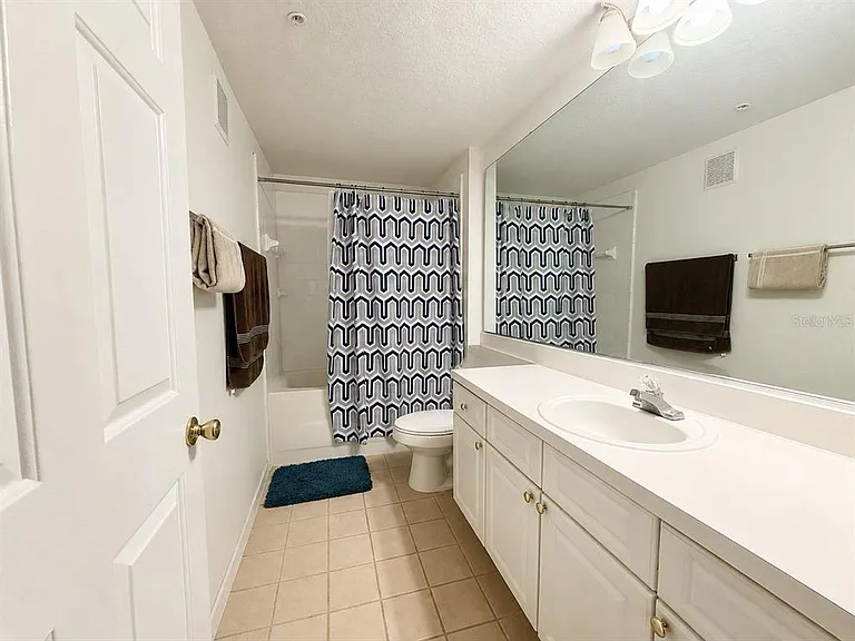 14304 Fredricksburg Dr #409 — Photo 4
