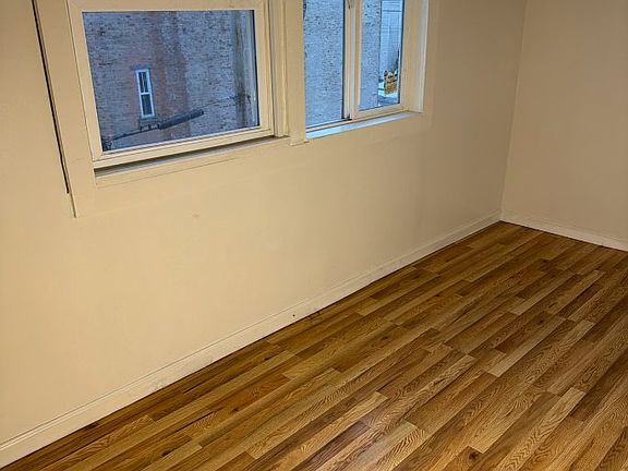 4th image of 396 Clinton Ave #2