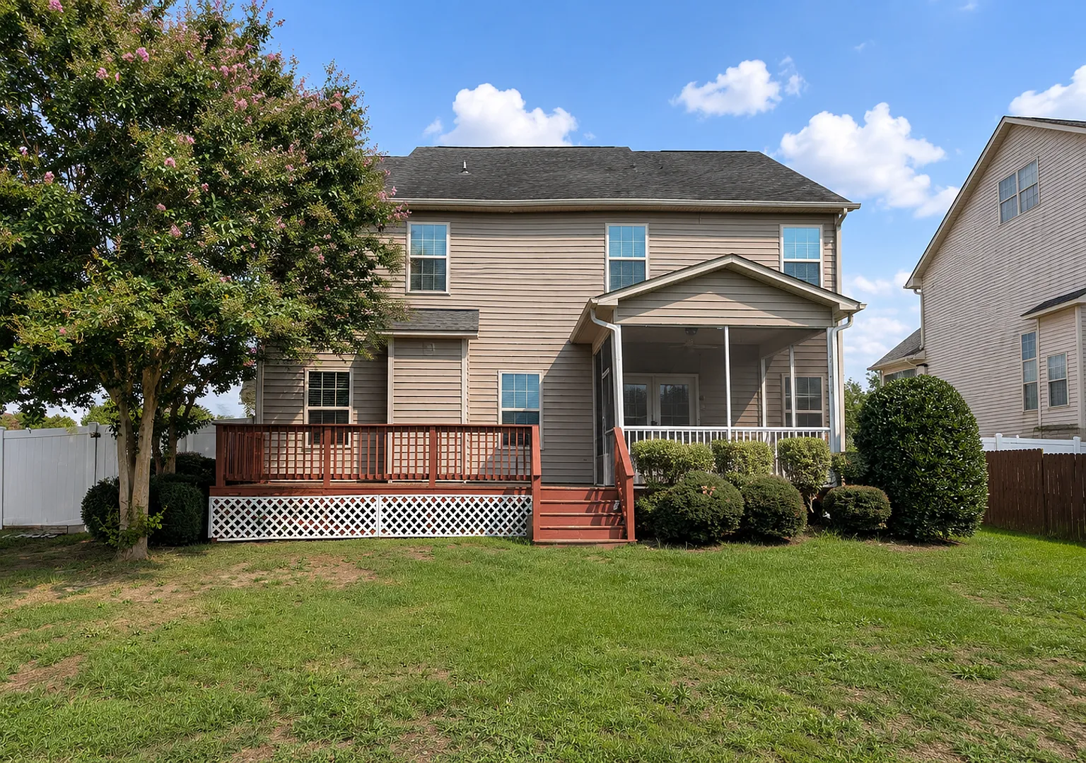 14 Marquis Drive — Photo 2