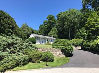 53 Perch Dr, Mahopac, NY 10541