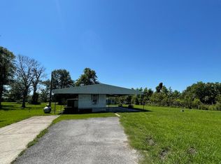 1915 Genest Rd, Jeanerette, LA 70544