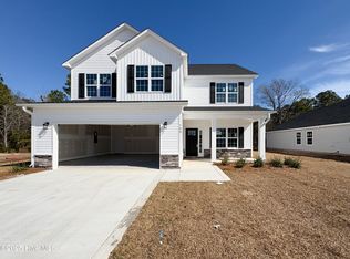 708 Ellabond St, Sneads Ferry, NC 28460