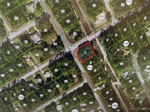 8747 N Travis Dr, Citrus Springs, FL 34434