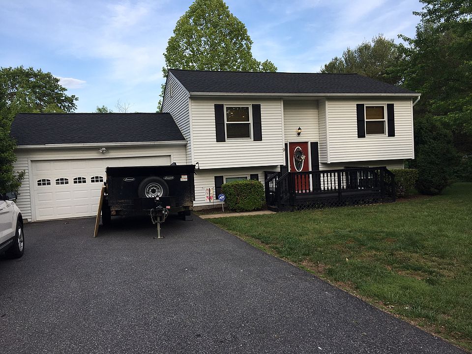 1st image of 9 Saint Albans Blvd