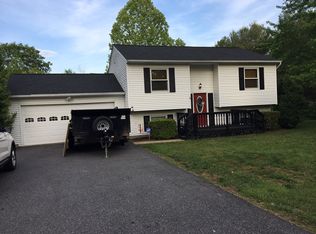 9 Saint Albans Blvd, Stafford, VA 22556