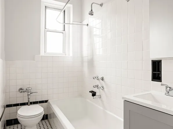 76-12 35th Avenue image 12 of 16